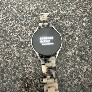 Samsung Galaxy Watch 6 (40mm)